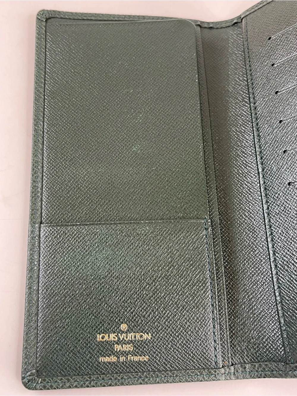 Louis Vuitton Taiga leather long bifold wallet with Box